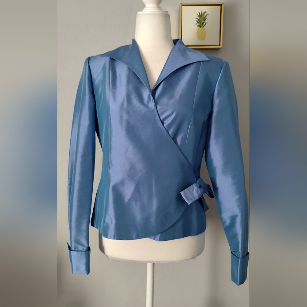 Blazer Kate Hill  Style Wrap Color Blue Metallic Size 8 Silk  And Acetate